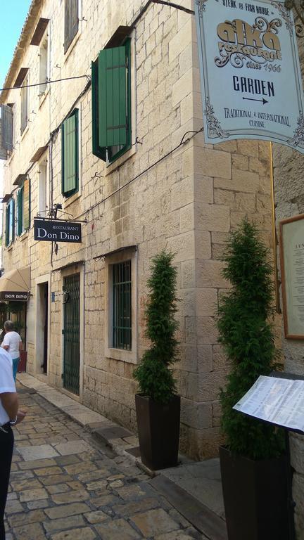 Apartment Fabijanko Oldtown Trogir Exterior photo