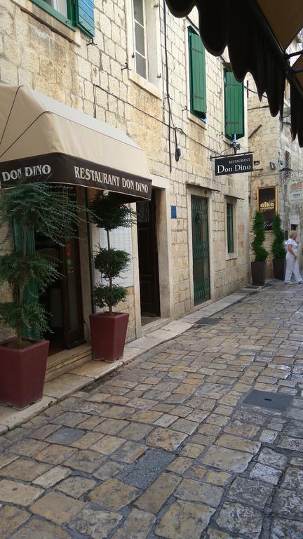 Apartment Fabijanko Oldtown Trogir Exterior photo